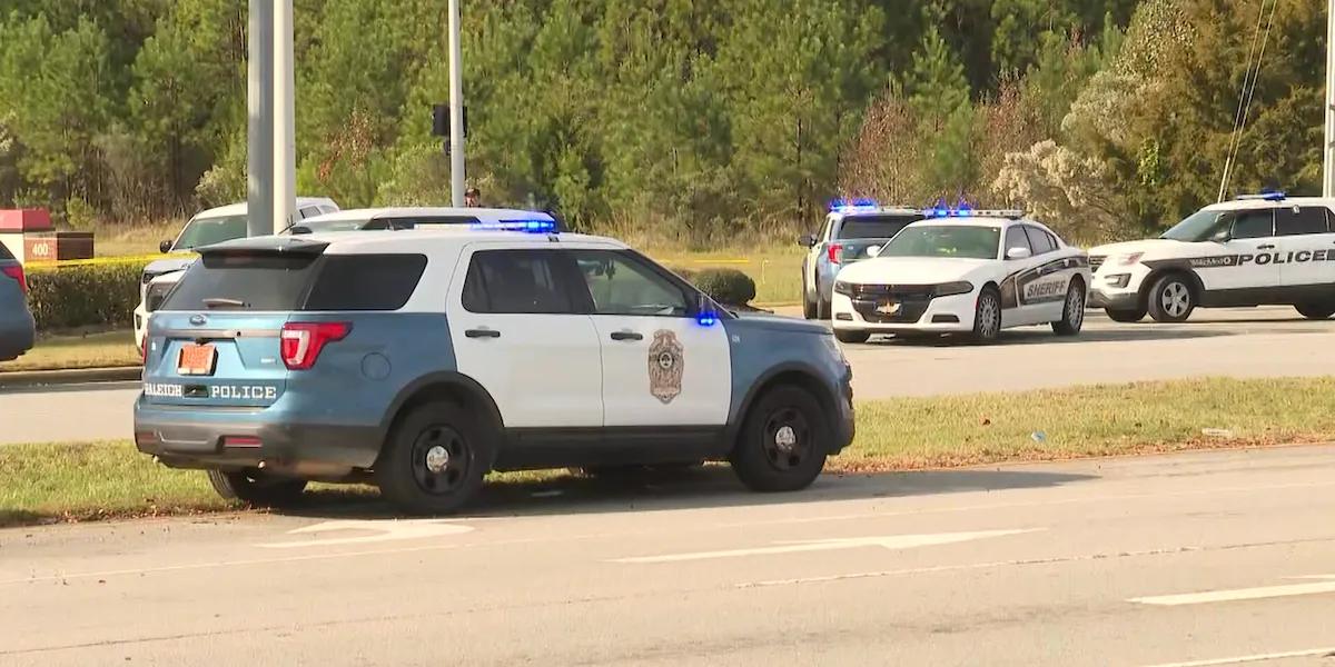 Hospital police officer shot and killed in emergency room struggle