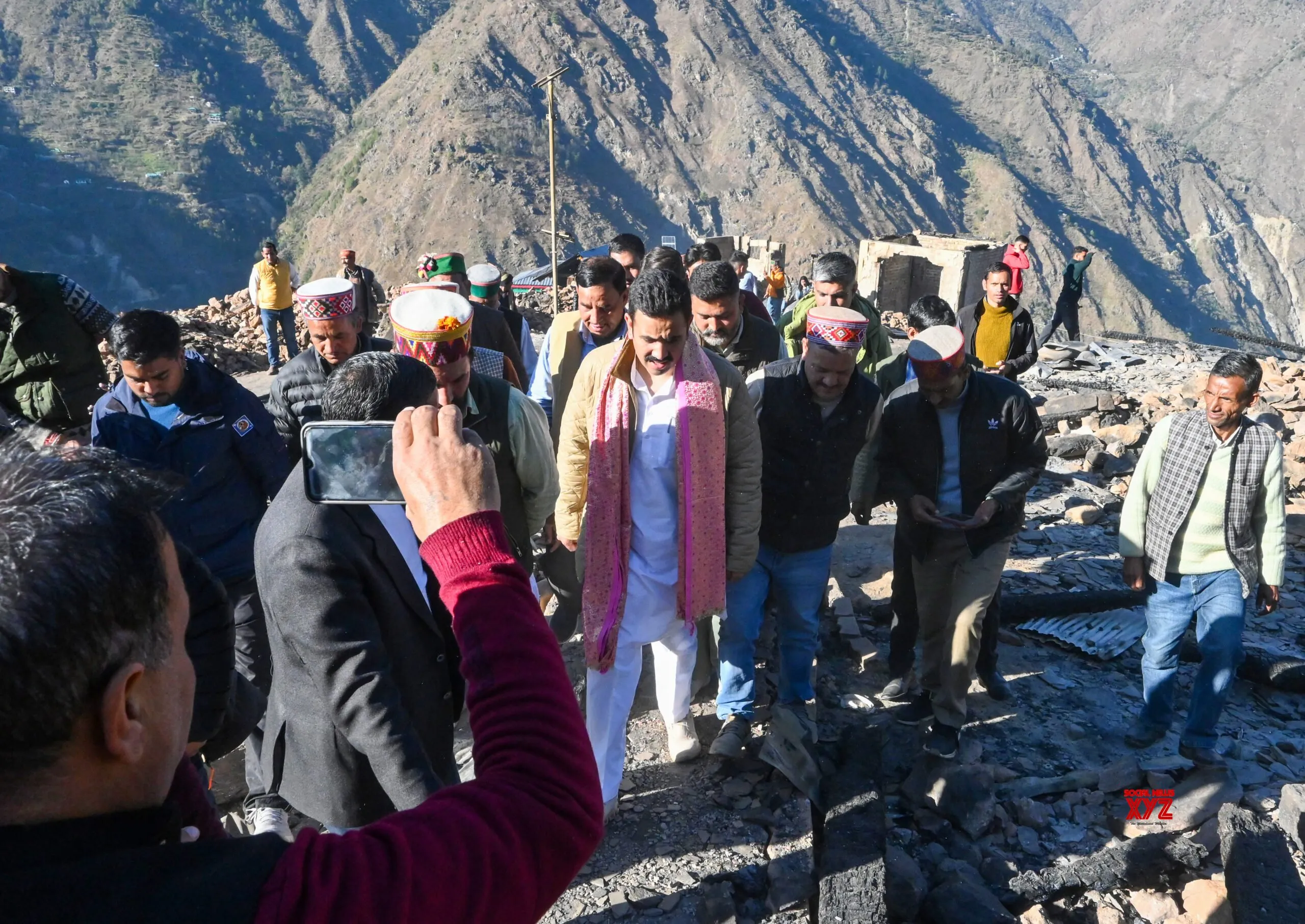 Kullu: Vikramaditya Singh Visits Fire Affected Jhaniar Village #Gallery