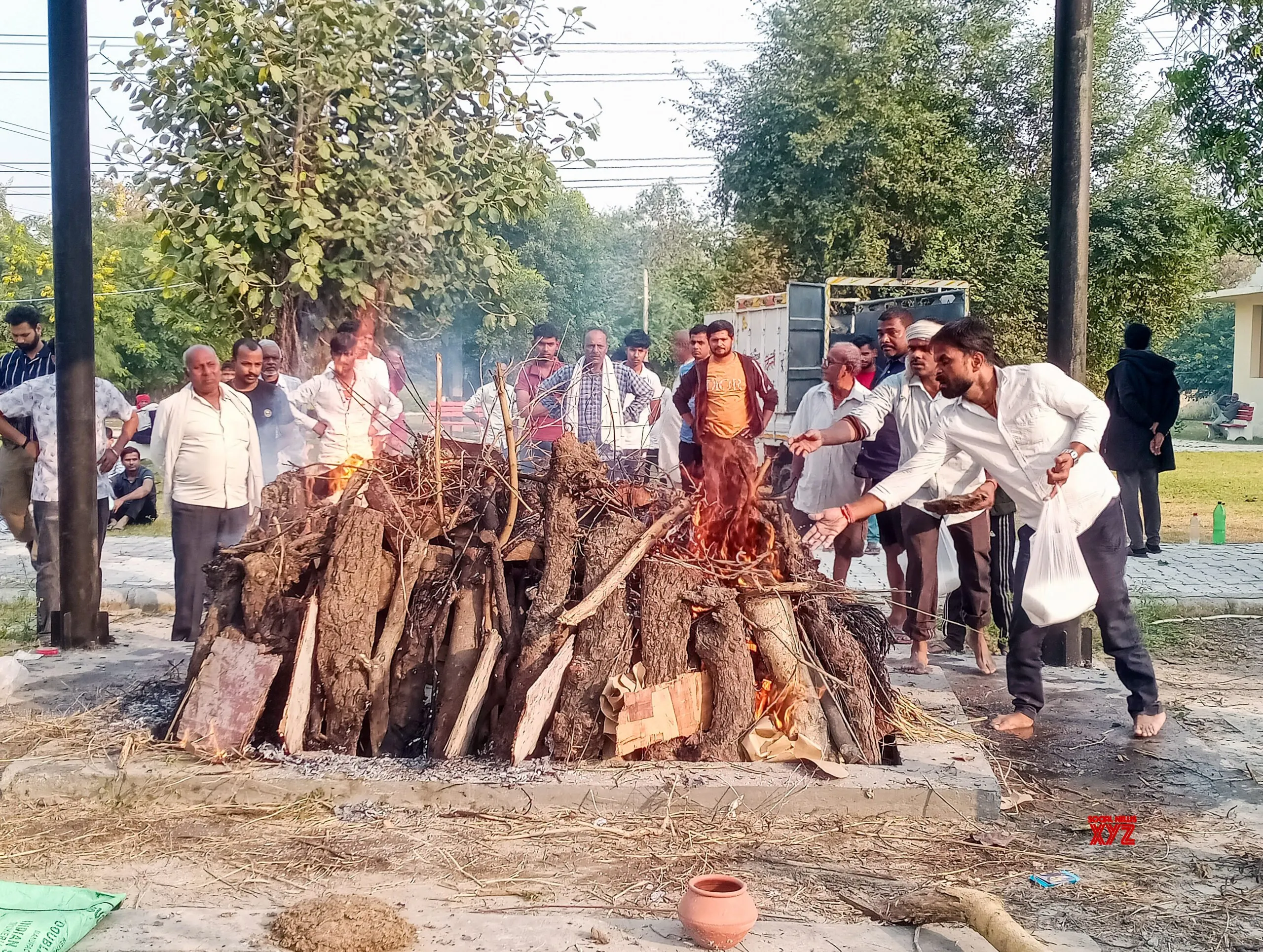 New Delhi: Red Fort Blast Victim Pankaj Kumar Sahni Cremated #Gallery