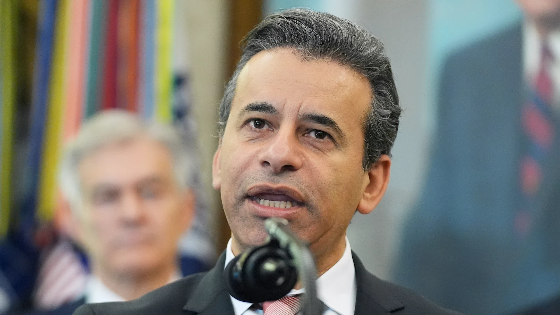 FDA removes warning from hormone-based menopause drugs