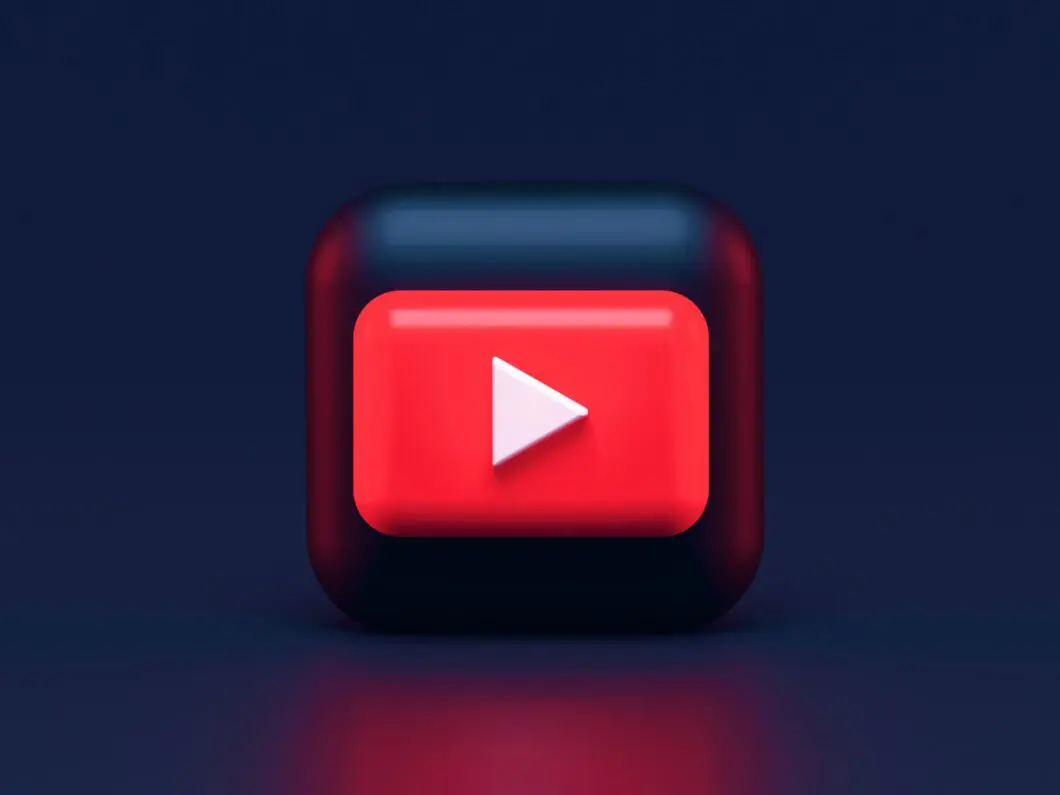 TOP 10 Popular YouTubers of 2024