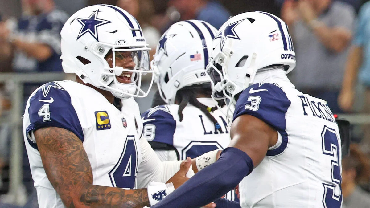 Week 11 NFL picks, score predictions, best bets today from self-learning AI