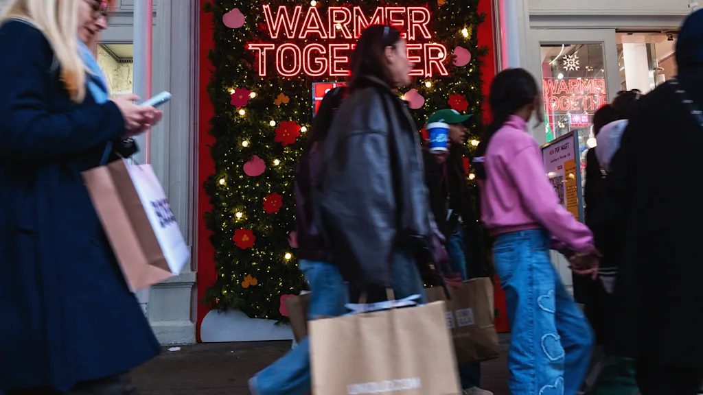 Why Year-End Spending Forecasts Range From Boom to Gloom