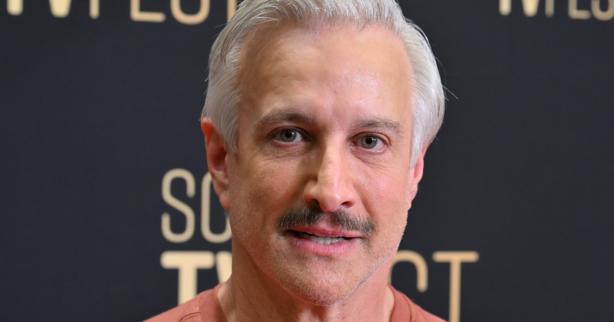 '80s Sitcom Icon Bronson Pinchot Flooded With Well-Wishes After Sharing Accident News