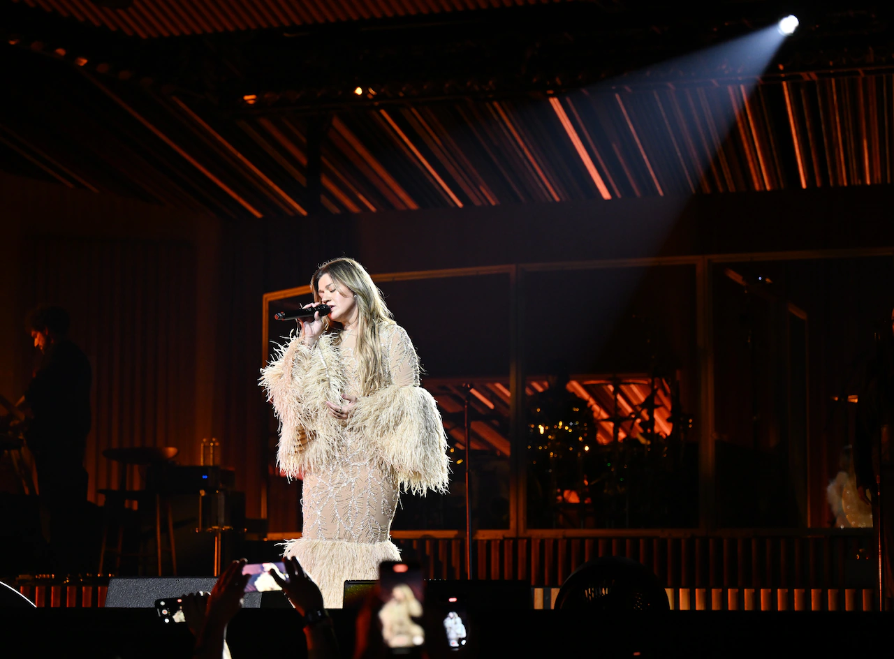 Kelly Clarkson had jaw dropping response for manager who told her to get plastic surgery