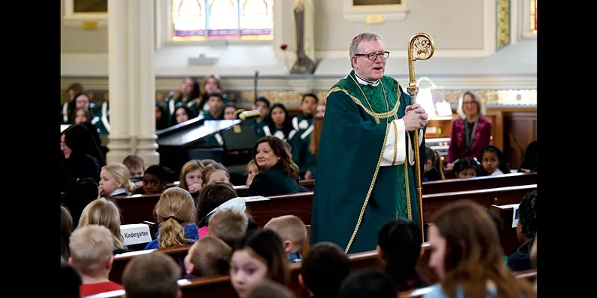 Rochester Bishop Robert Barron in running to lead U.S. Catholic...