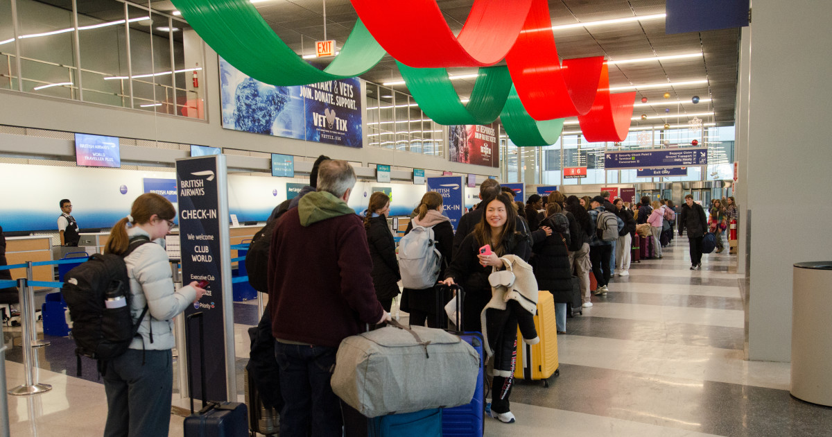 Experts Warn of Continued Air Travel Delays Post-Shutdown
