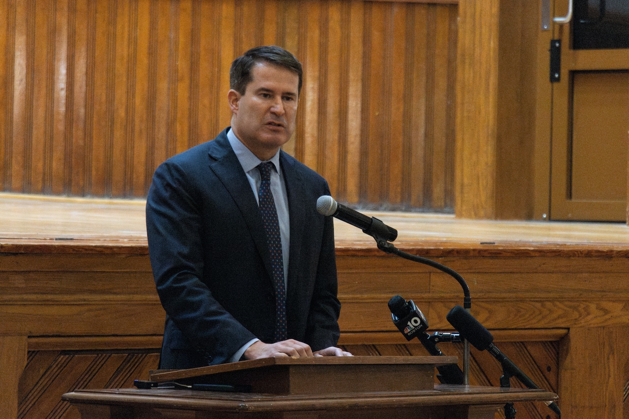 Rep. Moulton condemns Senate funding package, says Schumer ‘needs to go’