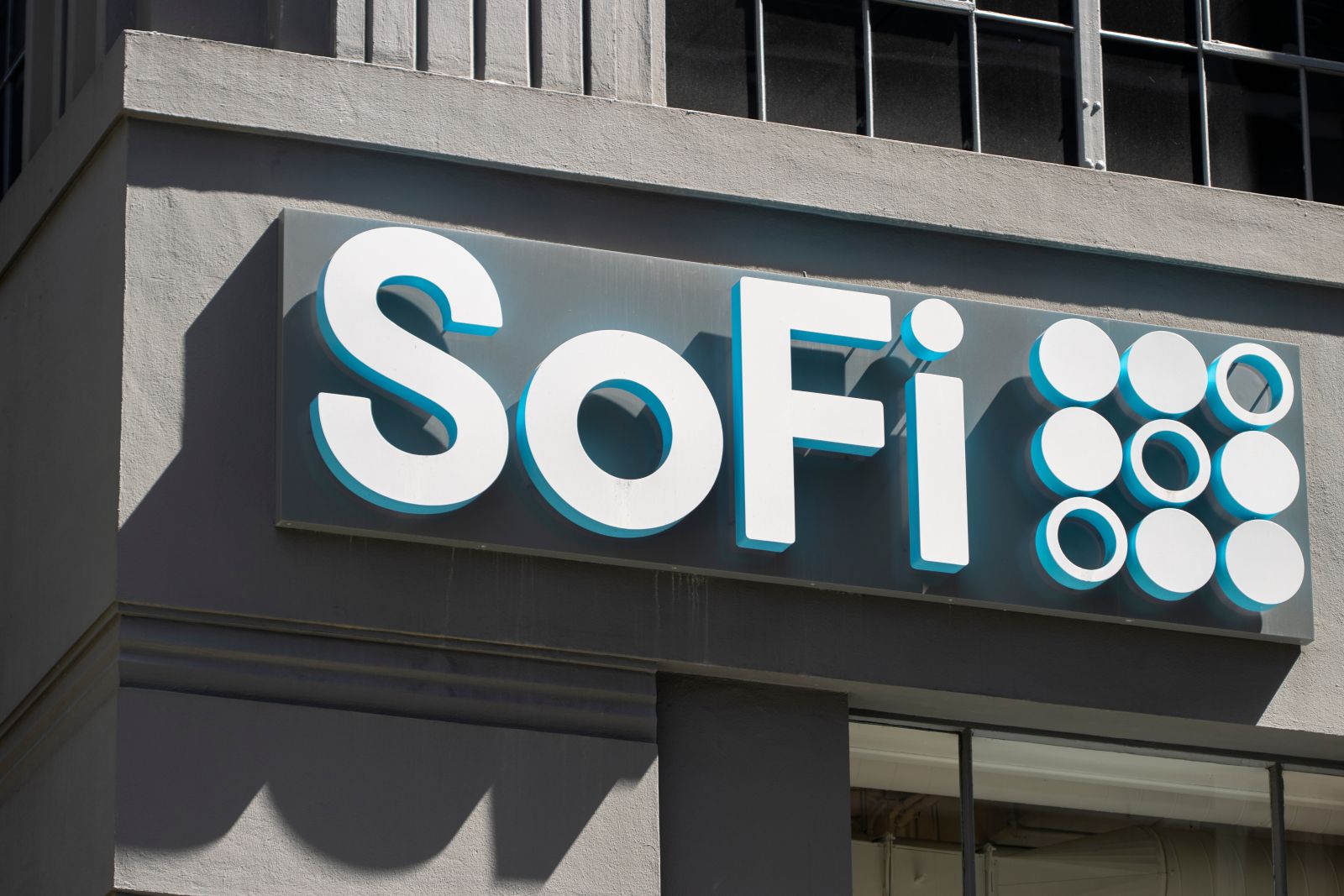 Does the Upcoming SoFi USD Crypto Launch Make SOFI Stock a Buy, Sell, or Hold?