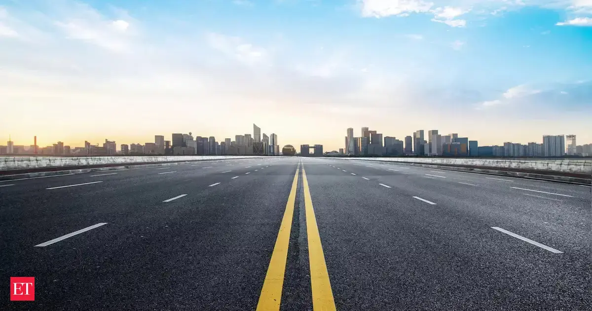 Macquarie shortlists three bidders for road assets sale