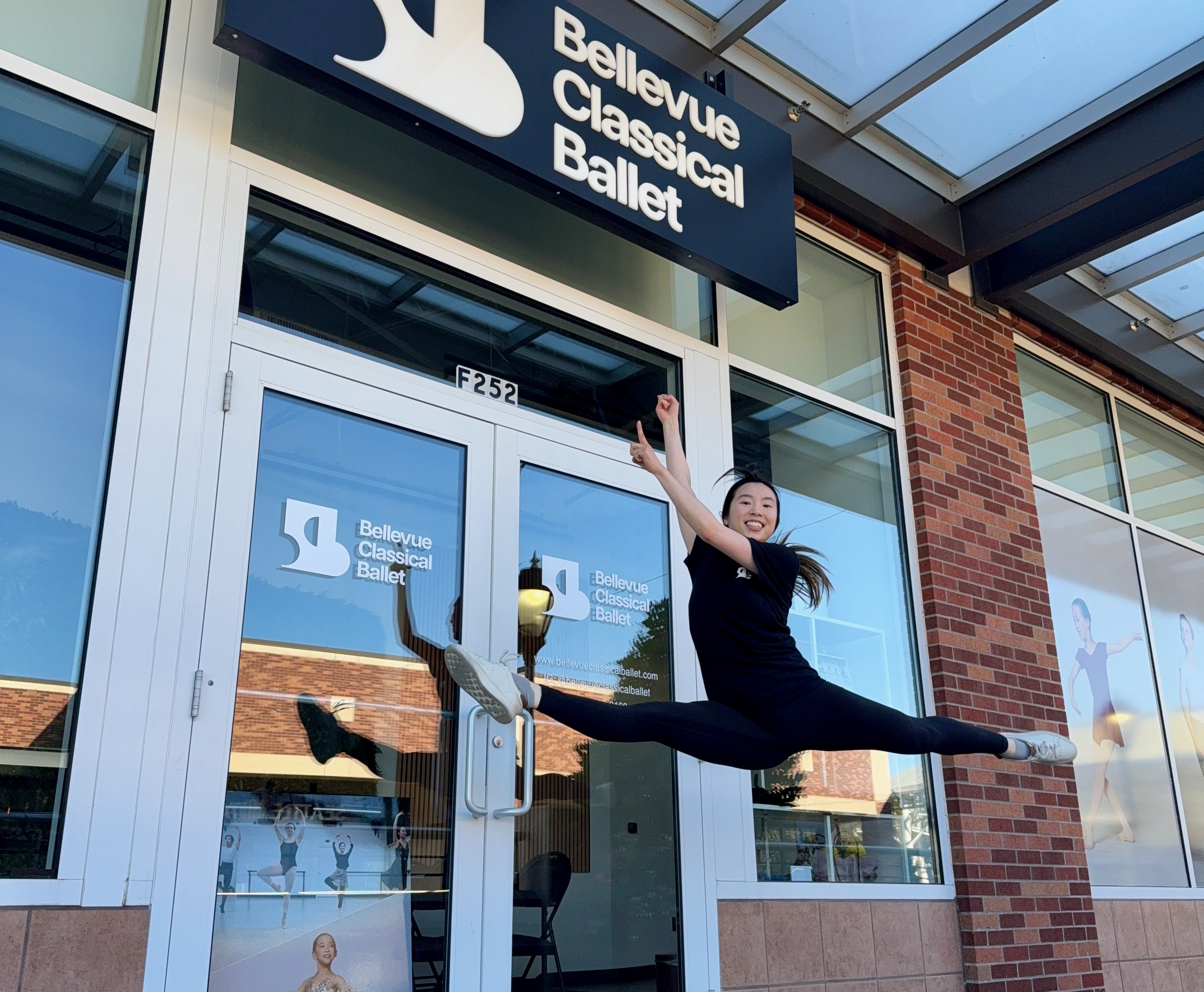 A familiar dance: Ex-Microsoft product manager opens ballet school, and leans into her tech skills