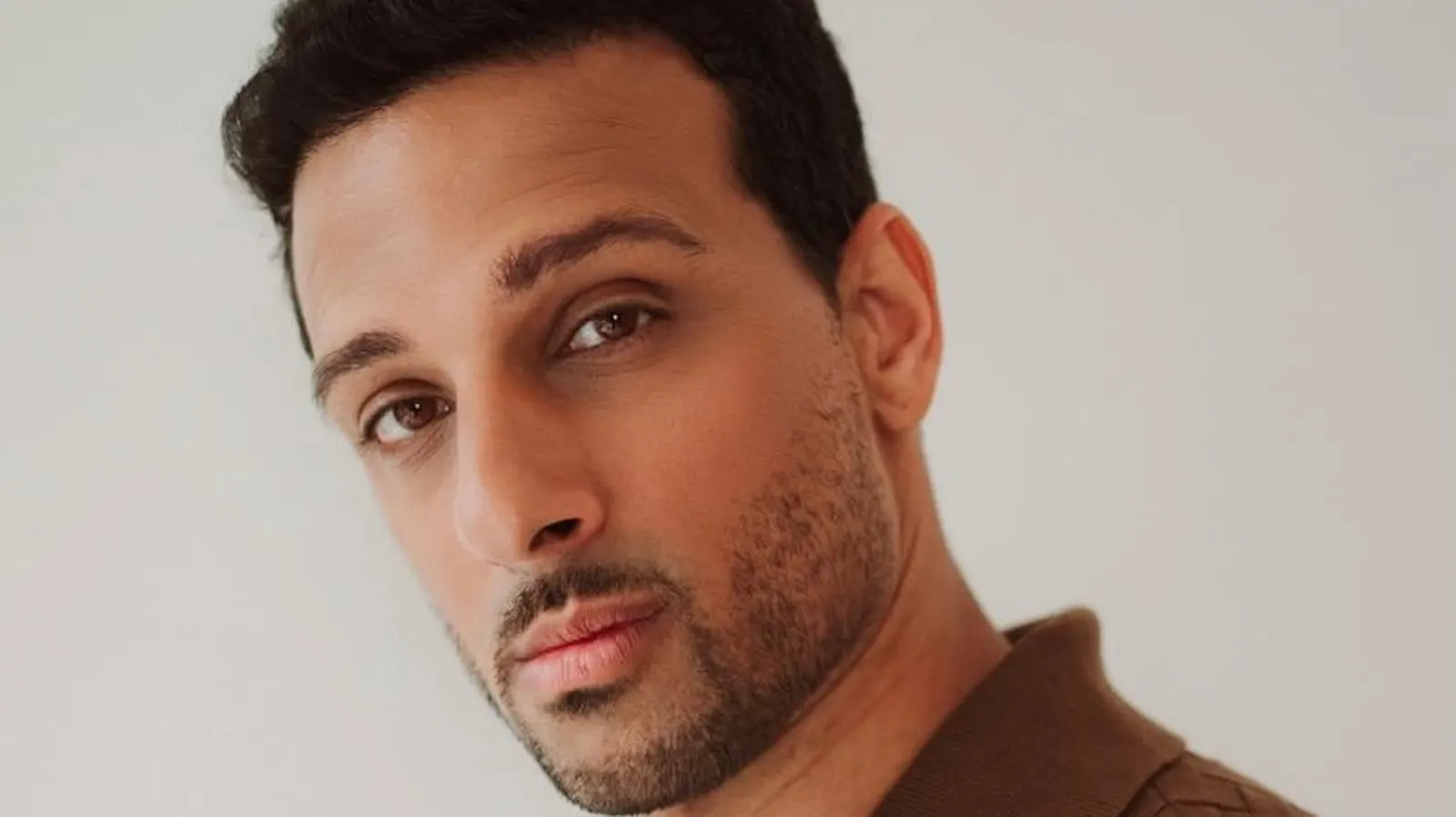 Ari’el Stachel Finds Freedom In Telling His Truth