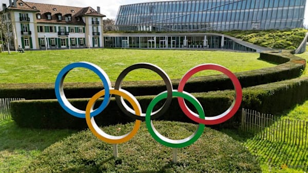No decision yet on transgender athletes' Games eligibility, IOC says
