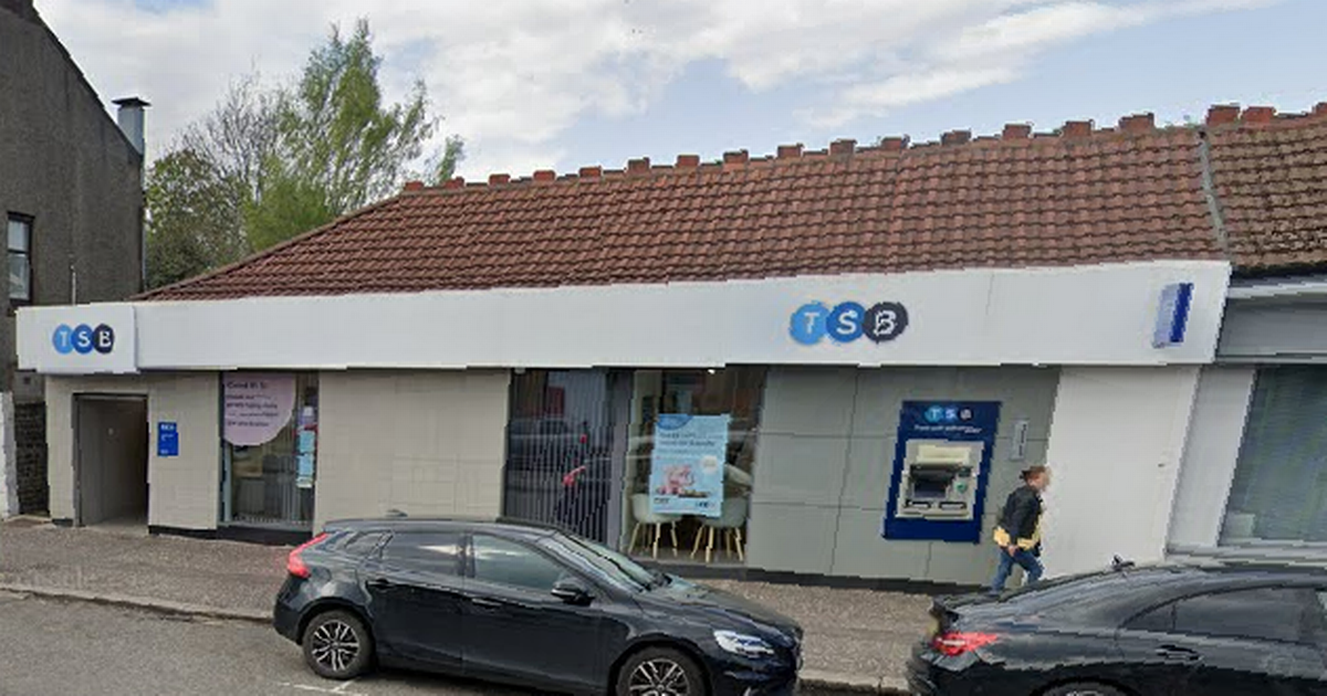 Bid to turn former Glasgow bank into chicken shop refused over 'detrimental effect' to area