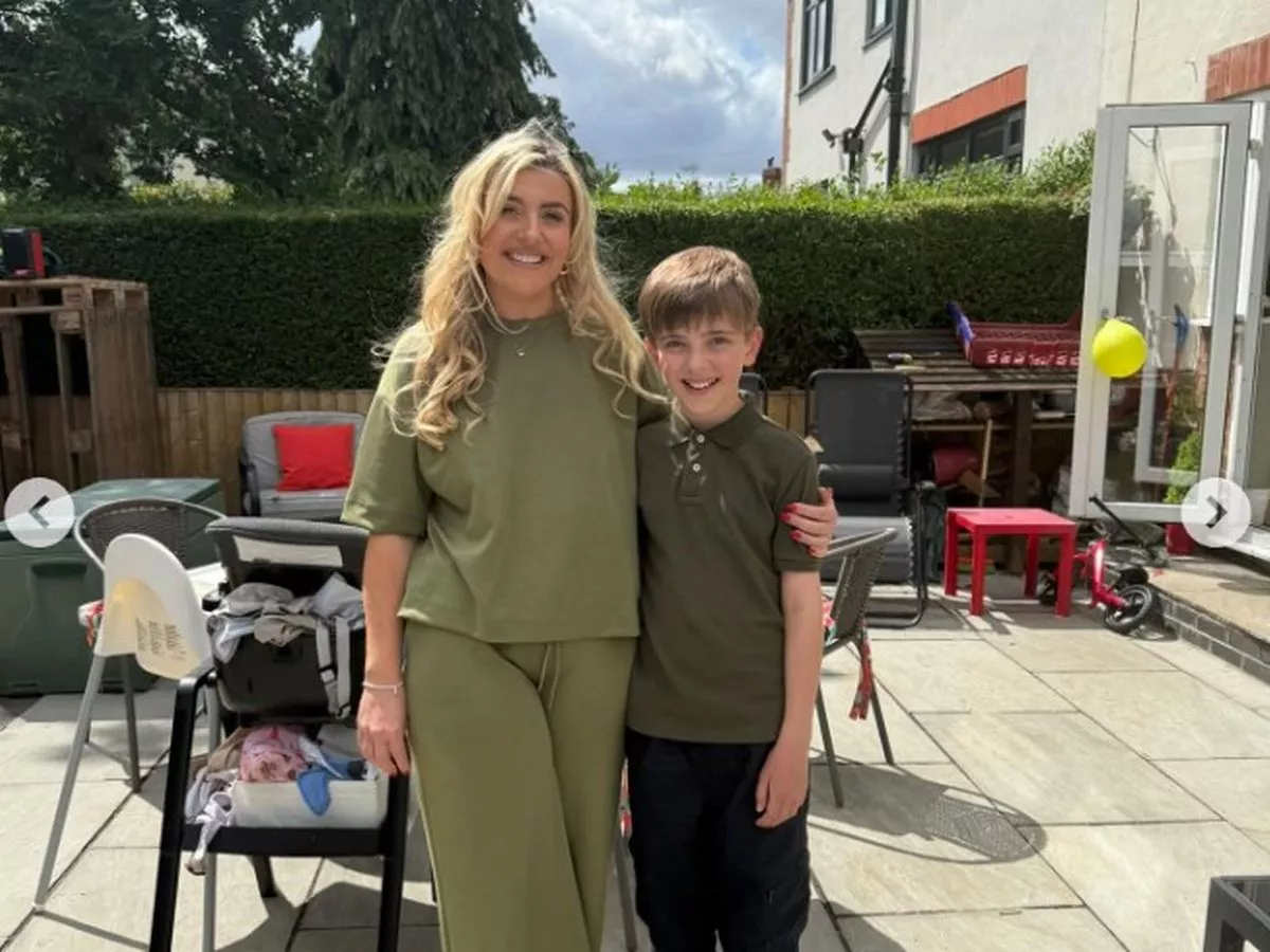 Gogglebox star Izzi Warner supported by fans after tribute to son
