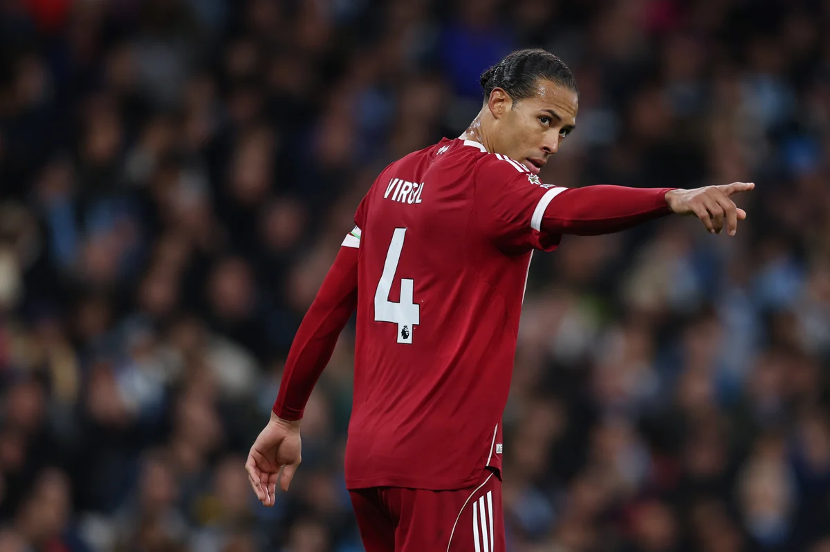 Virgil van Dijk issues Liverpool Premier League warning after Arsenal and Man City pull clear
