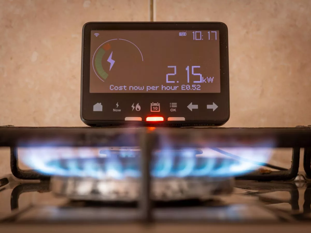 New relief scheme to help 195,000 people in energy debt