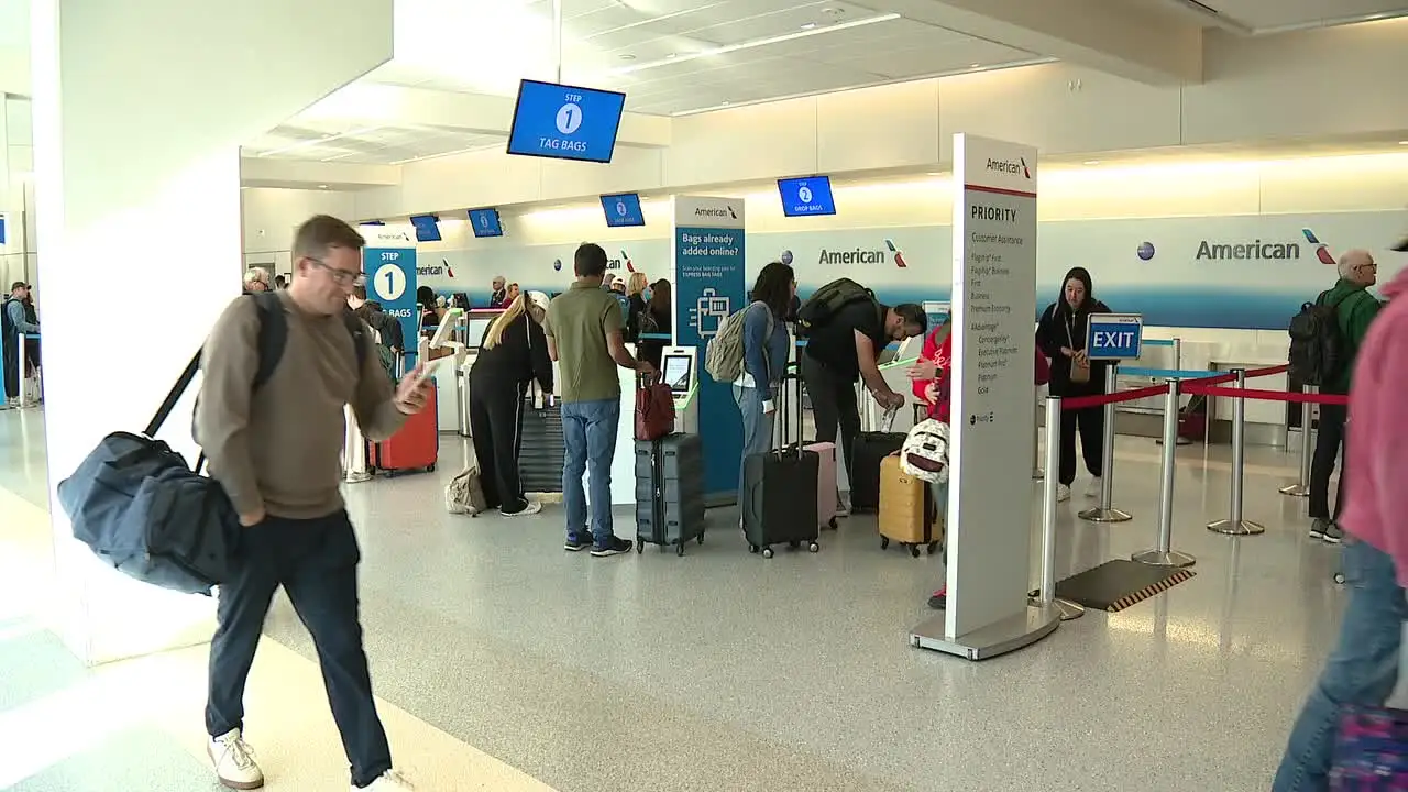 DFW TSA wait times for November 10, 2025