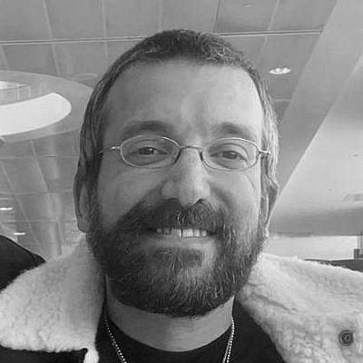 The Blogs: The nativist and the conspiracy theorist: Fuentes vs. Carlson