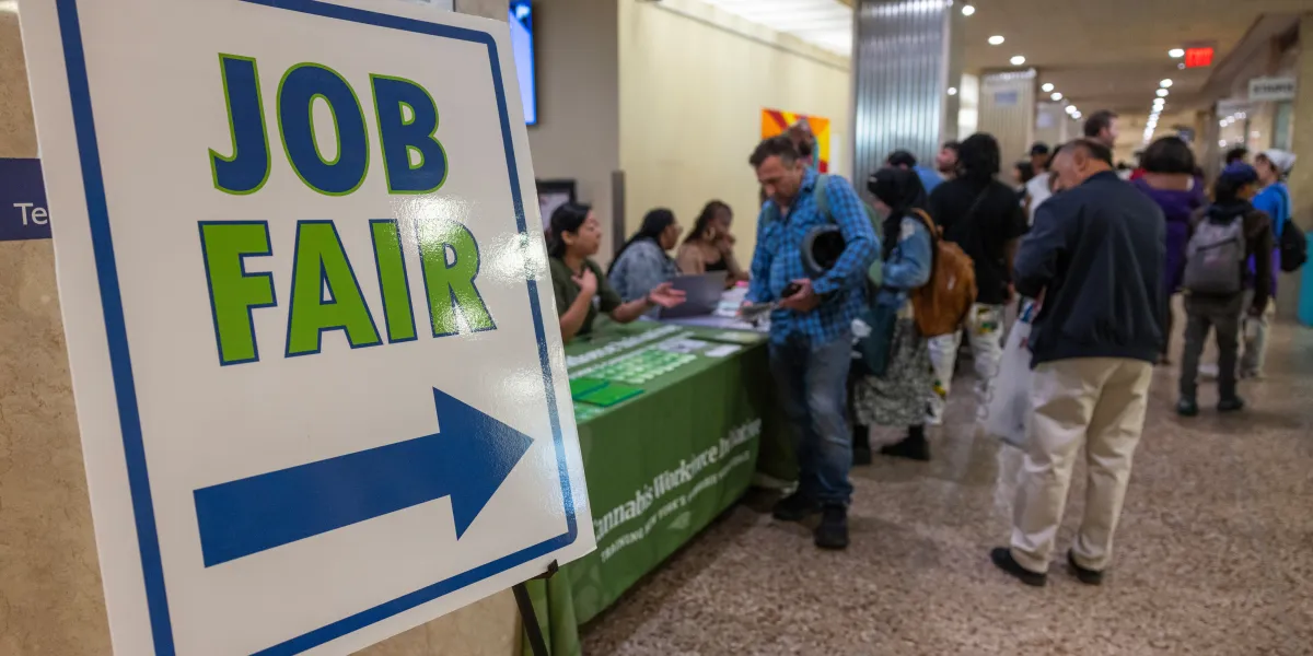 U.S. labor market forecast 2026: Goldman Sachs and RSM warn of unemployment as key risk