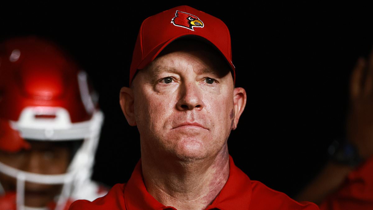 Texas man arrested for 'terroristic threats' against college football coach and quarterback after overtime defeat