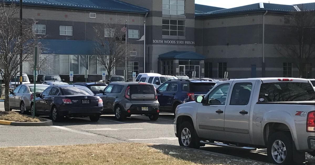 No momentum on plan to keep parole violators out of prison