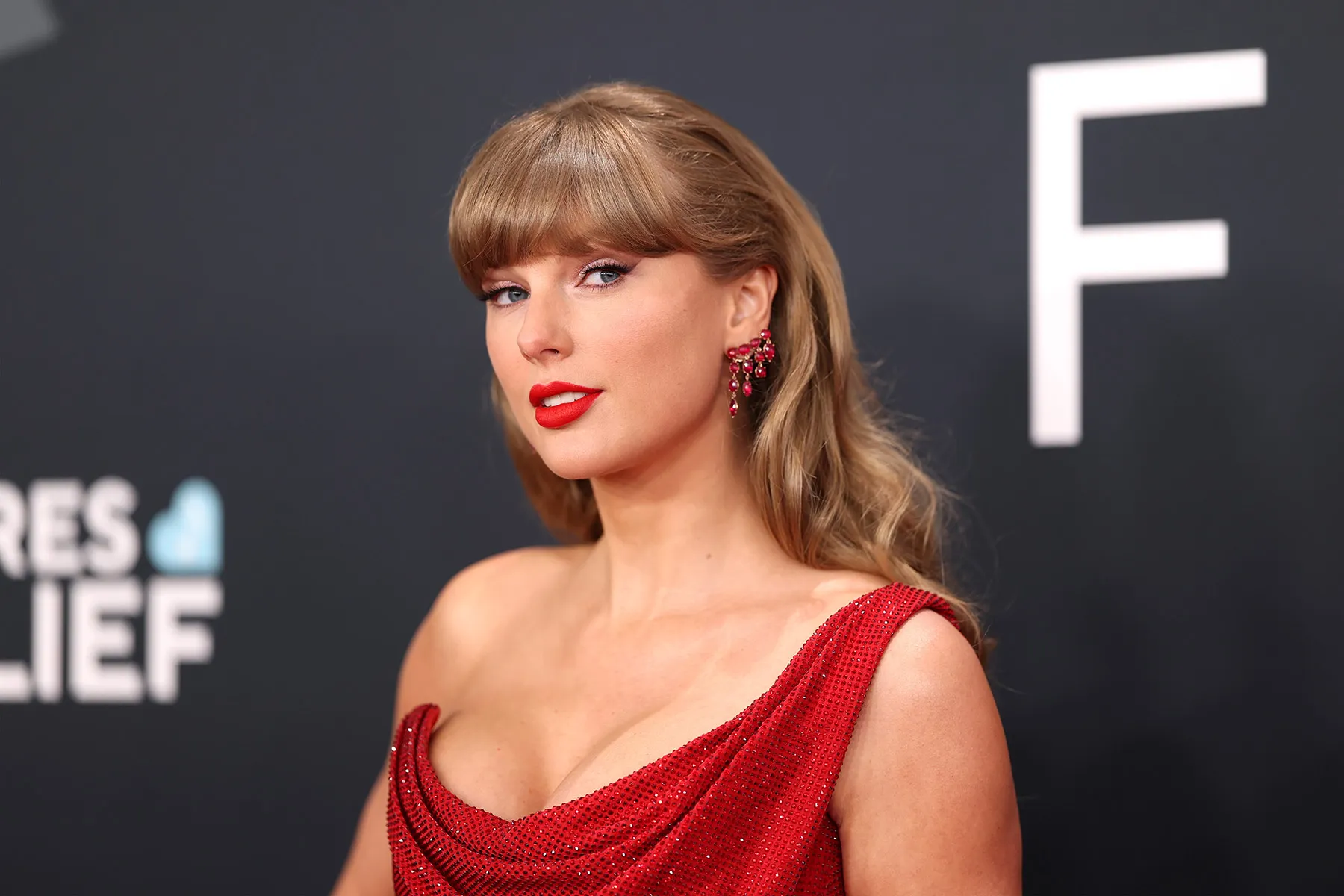 Taylor Swift Breaks Record for Most Weeks at No. 1 on Hot 100 Songwriters Chart