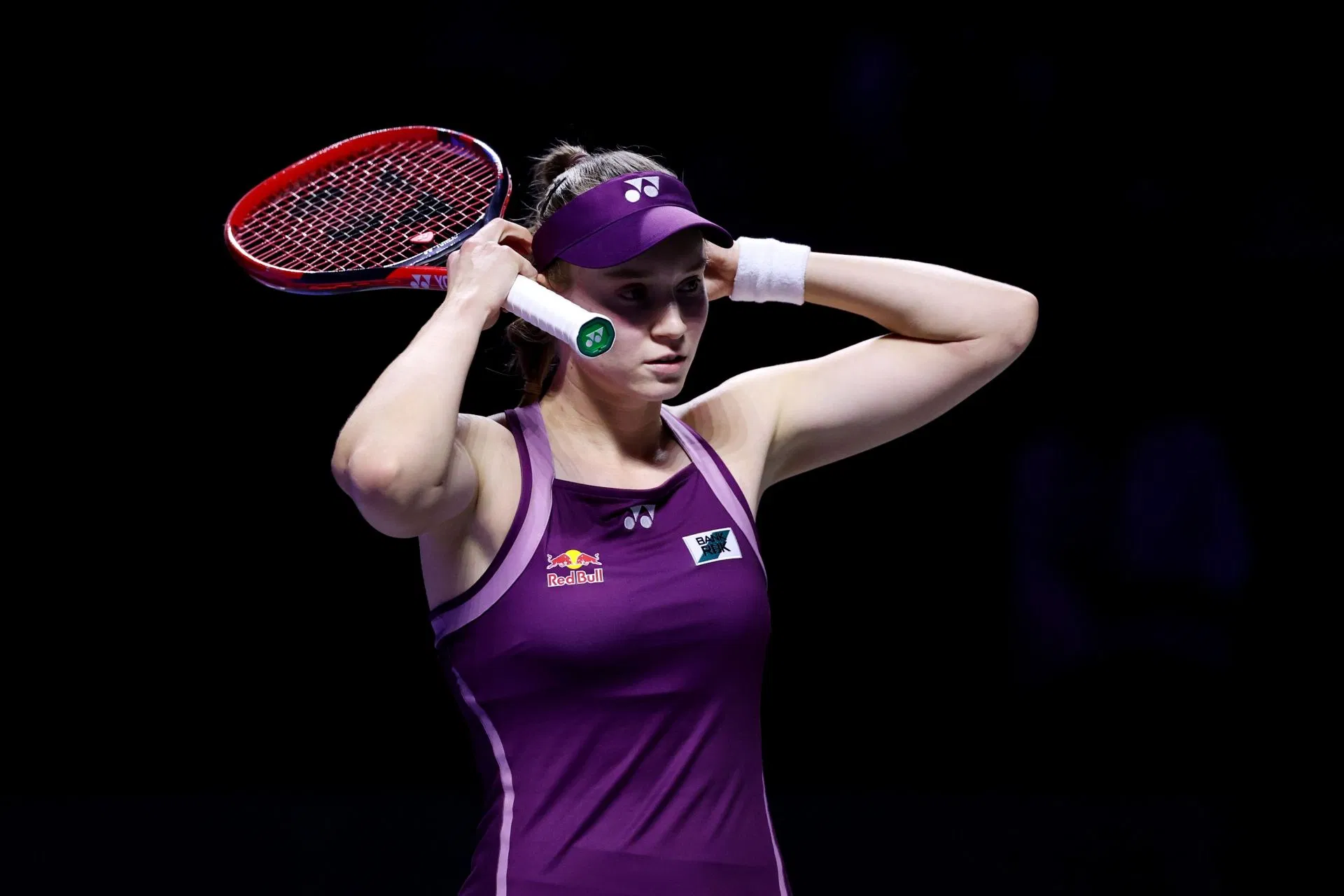 "All this clownery over a useless man";"Stefano Vukov has brainwashed her" - Fans call out Elena Rybakina for snubbing WTA CEO after WTA Finals win