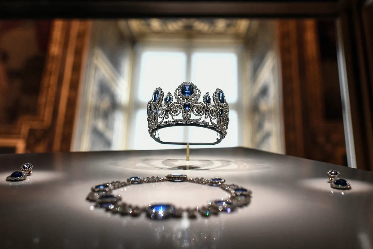 Here’s where the royal jewels stolen from the Louvre could end up
