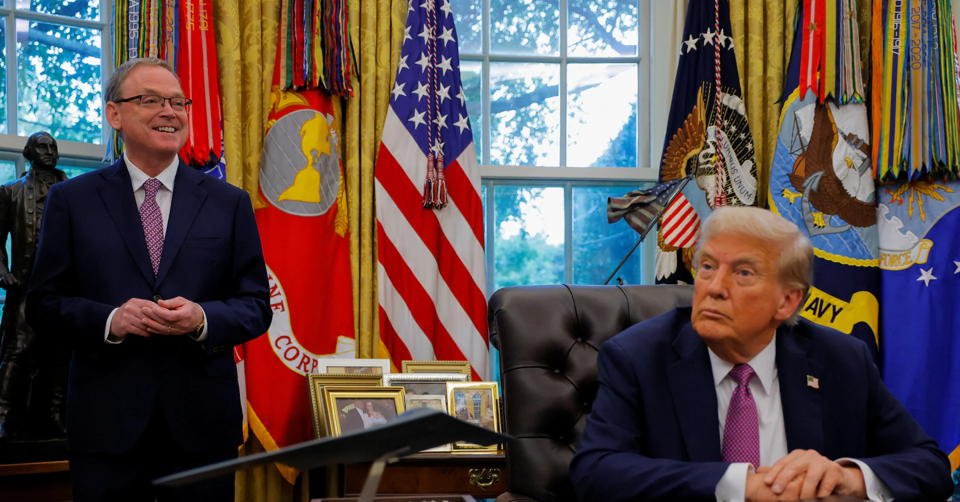 White House eyes return to growth of 3%, 4% by early 2026 after shutdown knock