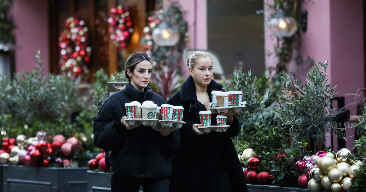 This Is Your Last Chance to Grab This Year's Starbucks/Disney Christmas Cups