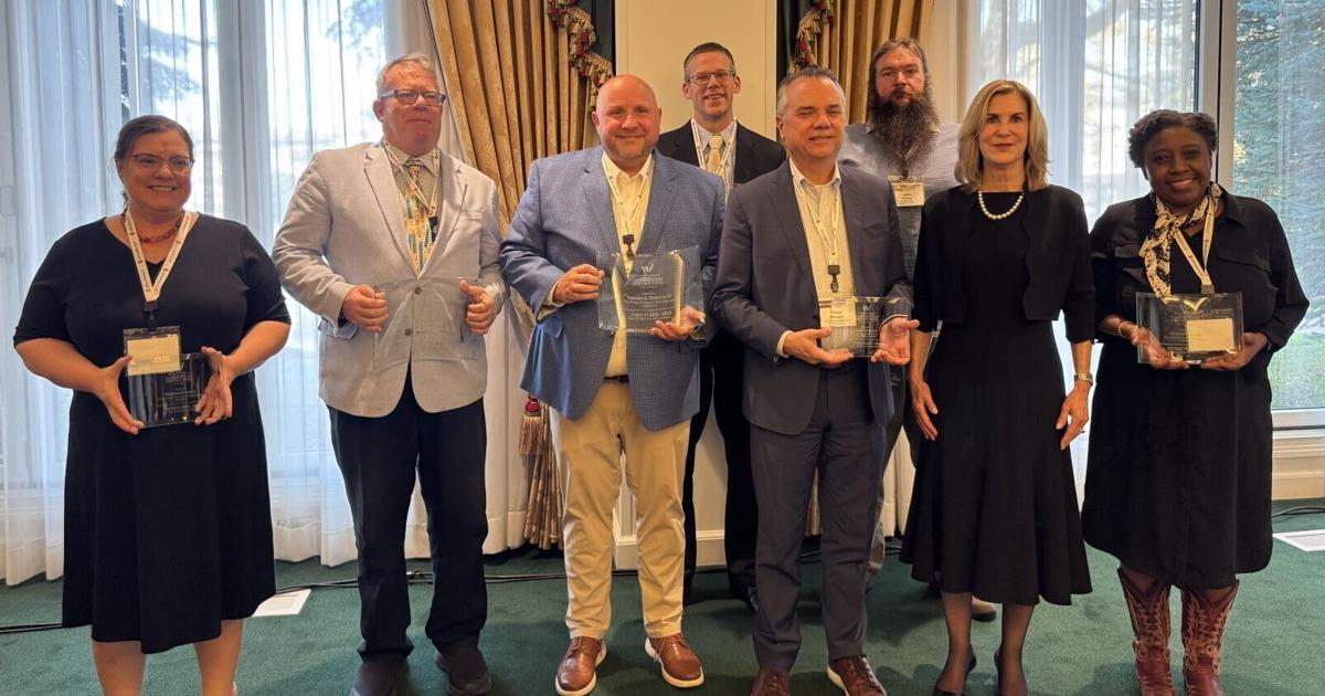 Advocate journalists wins awards for editorials, columns