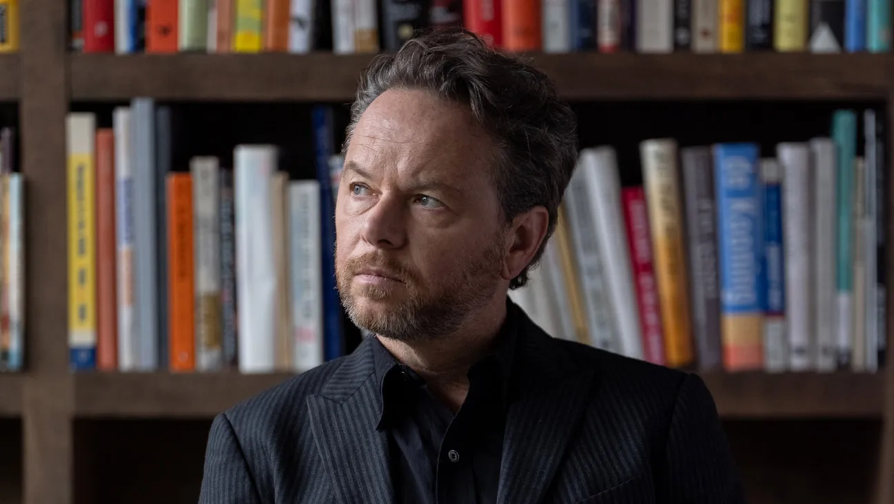 Earth’ Renewed for Season 2, Noah Hawley Signs New FX Deal