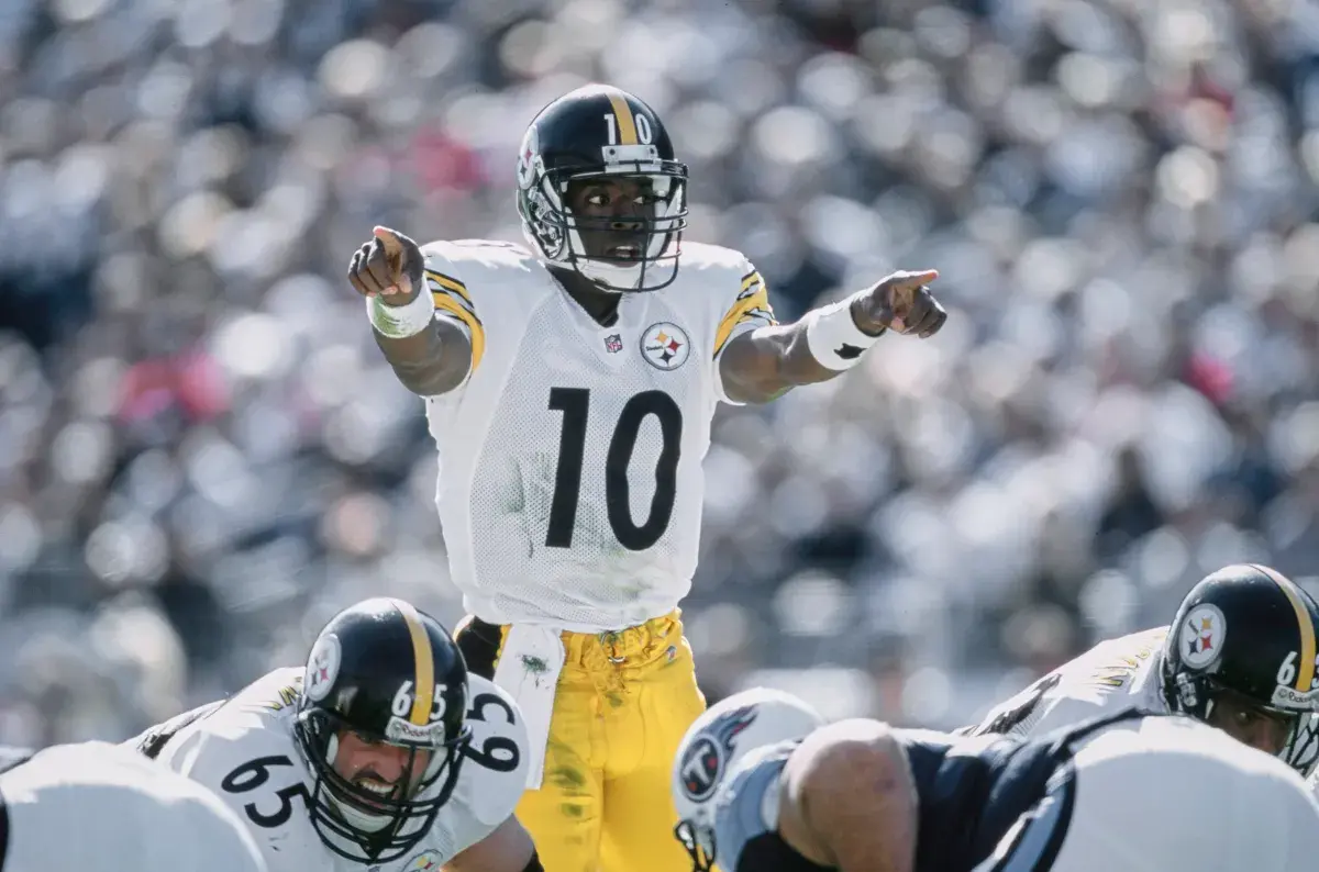 Former Steelers QB Makes Major Move Amid College Football Coaching Rumors