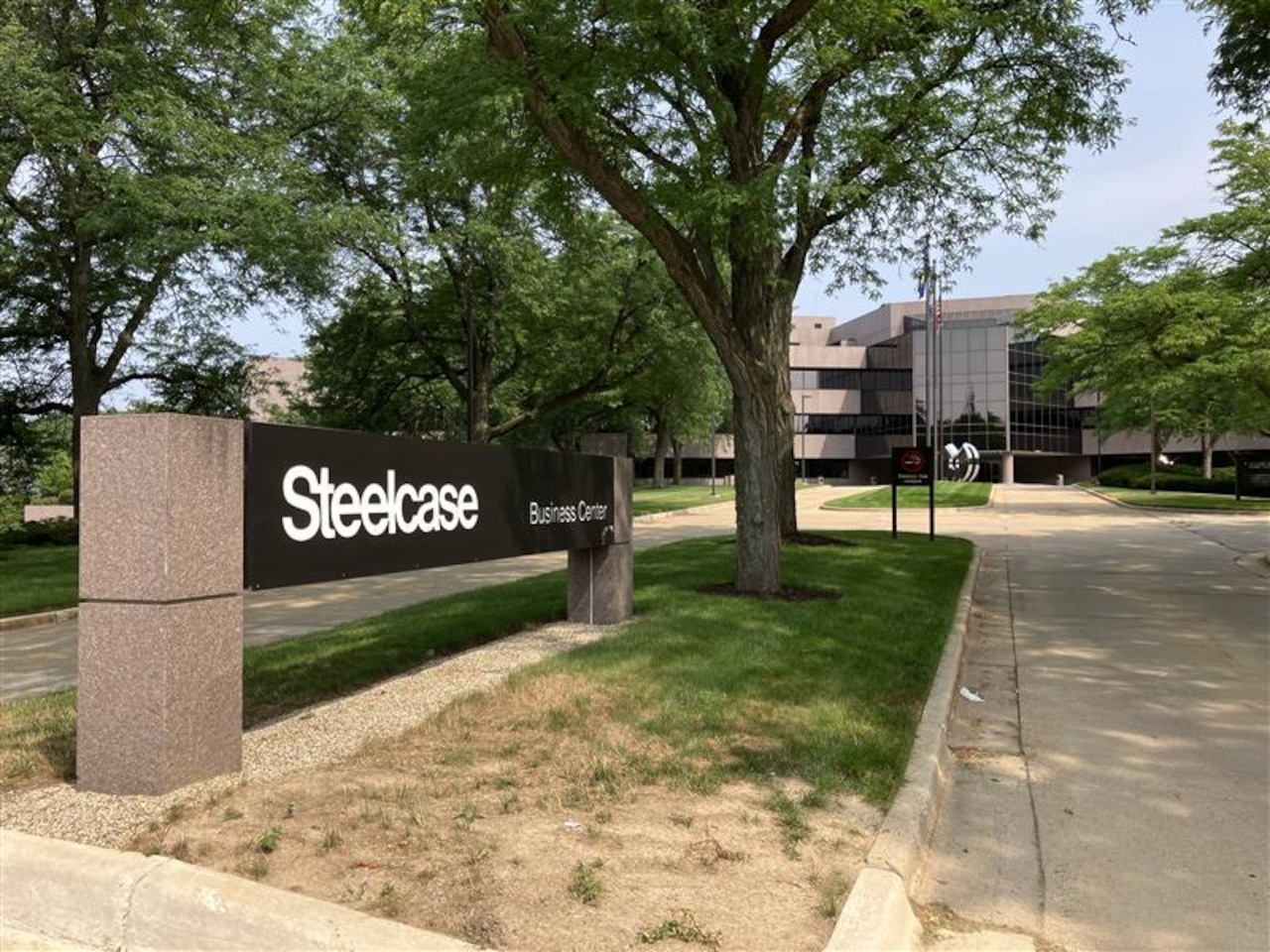 5 key points from Steelcase CEO’s planned departure