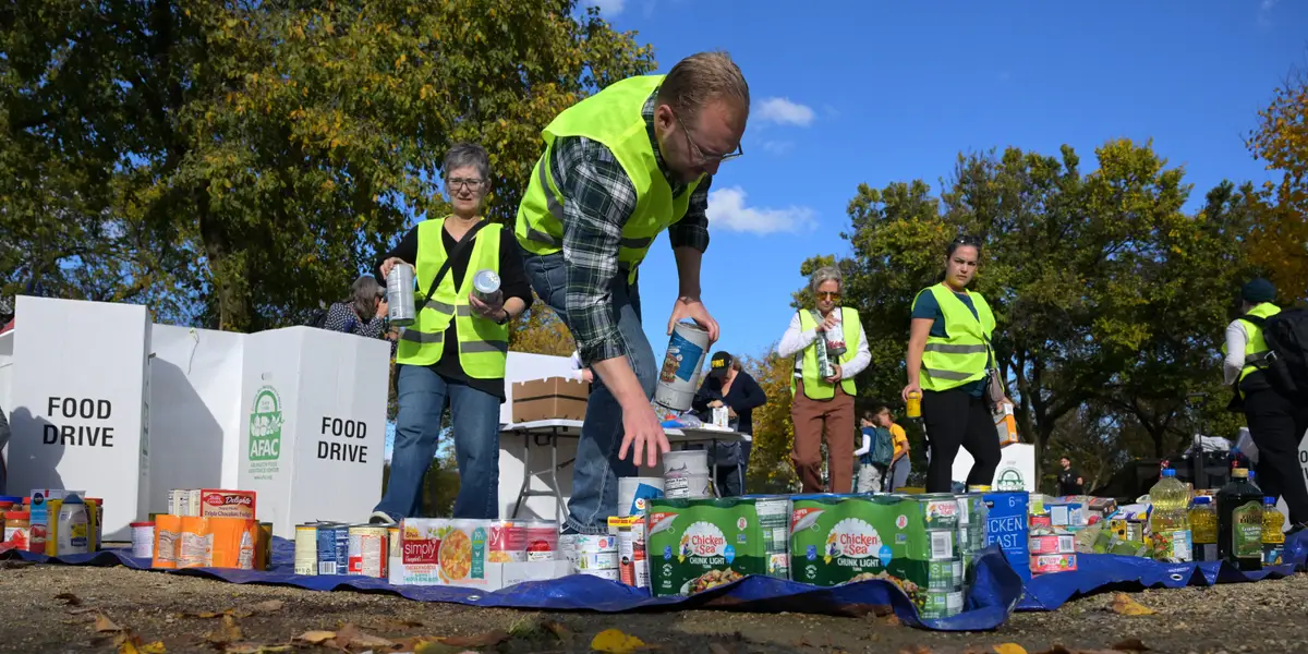 Supreme Court Extends Order Blocking Full SNAP Payments