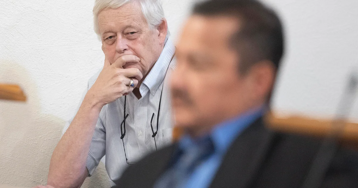 Kansas county apologizes over raid on a small-town newspaper, agrees to pay over $3 million