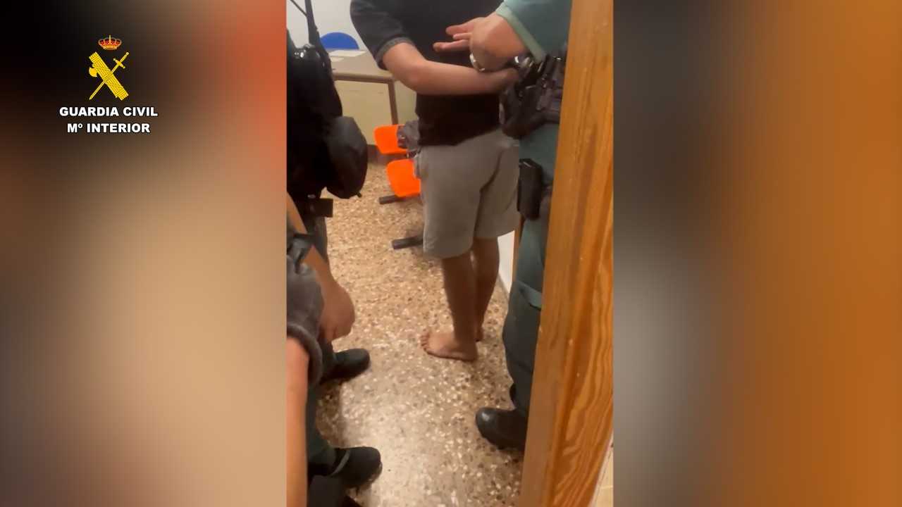 Barefoot Escape and High-Speed Chaos as Torrevieja Police Nab Drug Suspects following Wild Chase