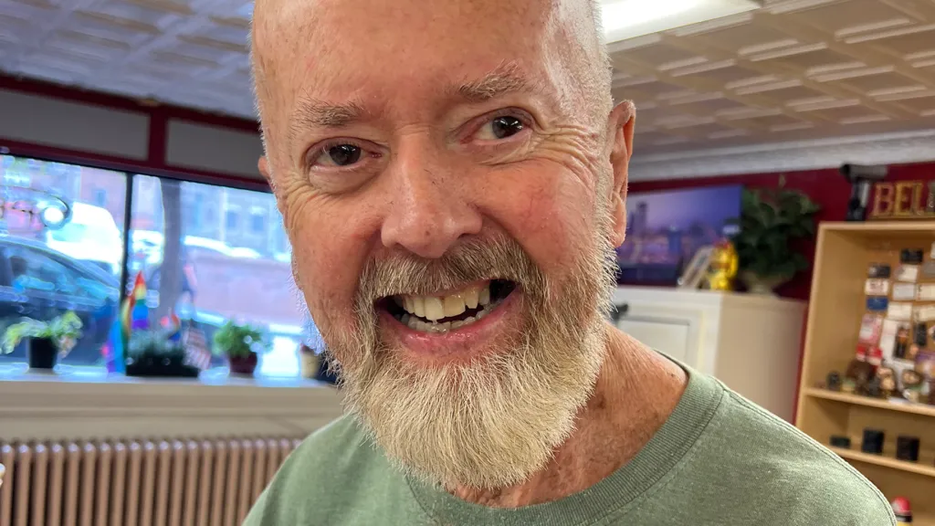 Robert ‘Bob’ Helsley, graphic artist and poster designer, dies