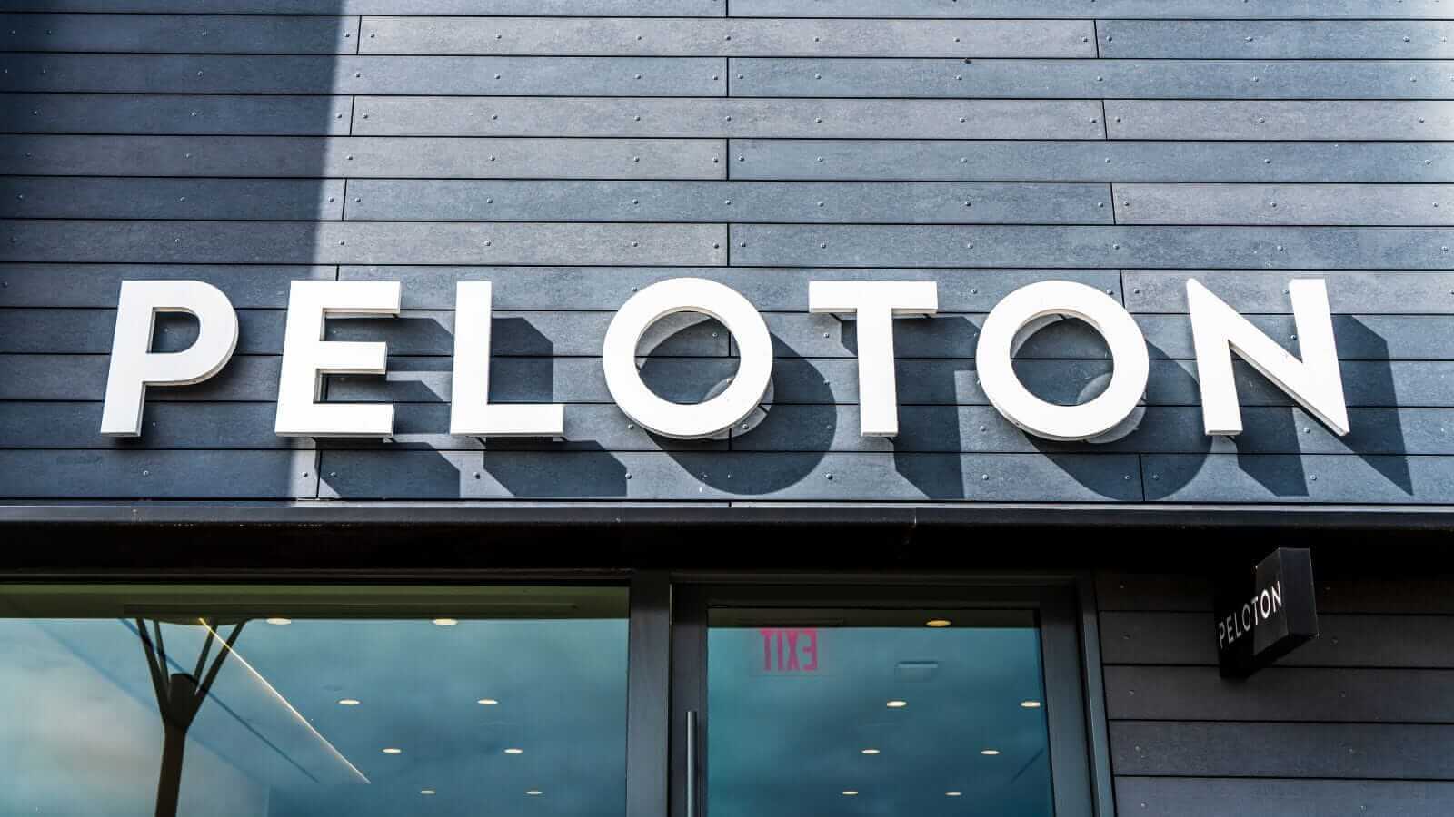 Peloton Is Betting on a Very Merry Christmas. Should You Buy PTON Stock Here?