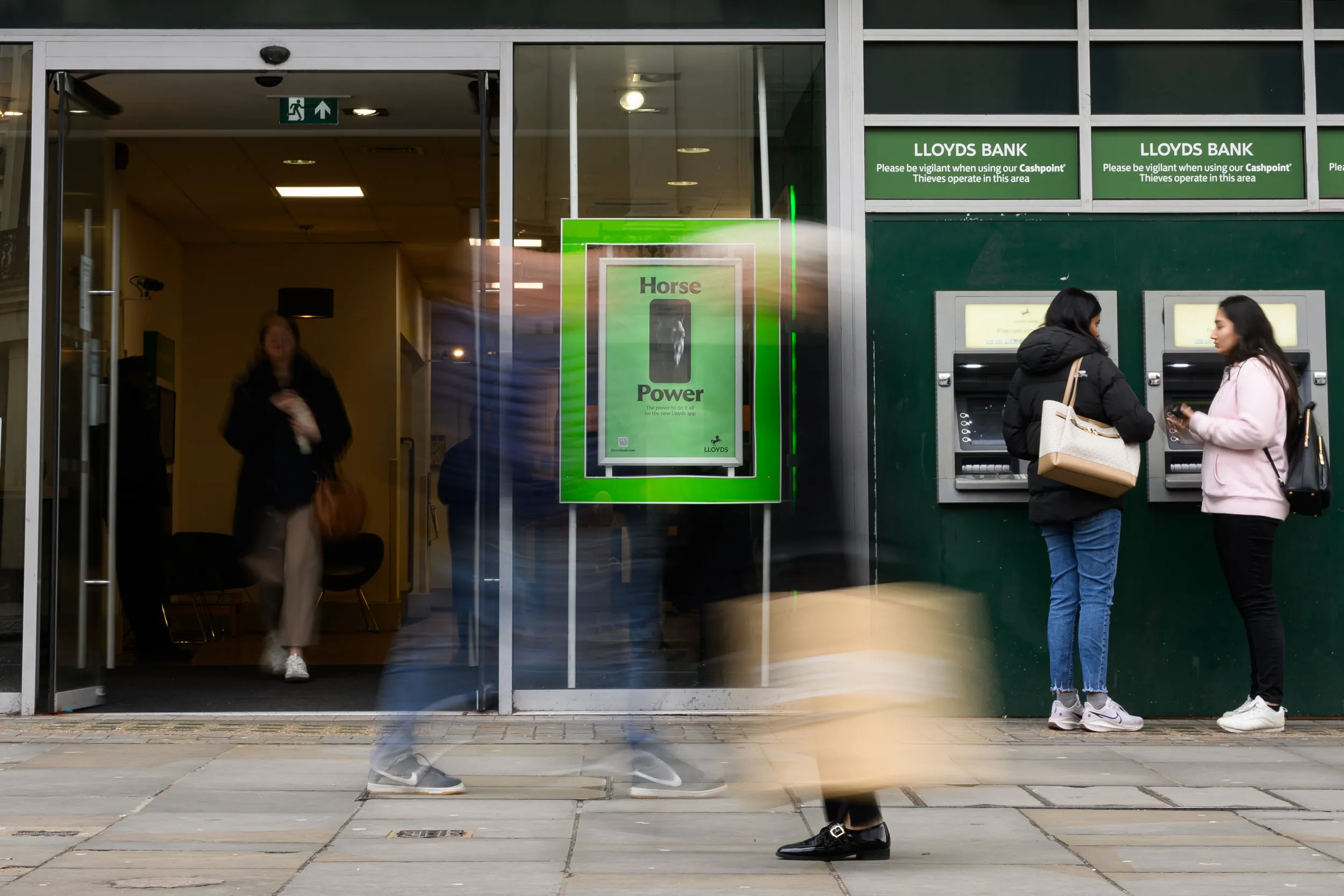 Full list of 2025 bank closures from Lloyds, NatWest and more – including 23 in November