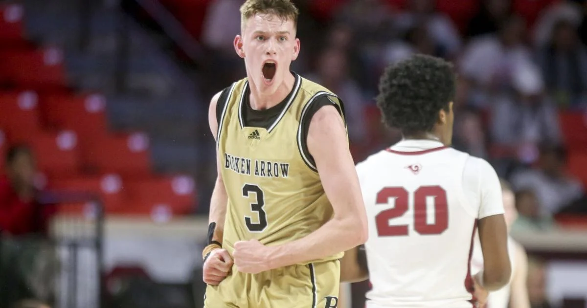 A shot of Mayor's Cup pressure for Barnett and Dow