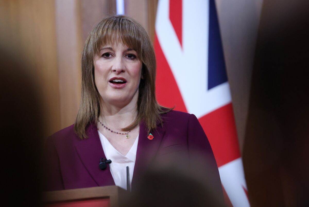 UK Business Seeks to Swerve More Tax as Reeves Prepares Budget