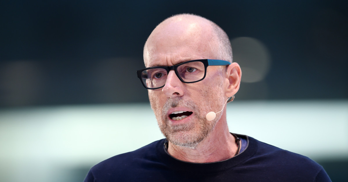 15 Scott Galloway quotes on personal finance & money