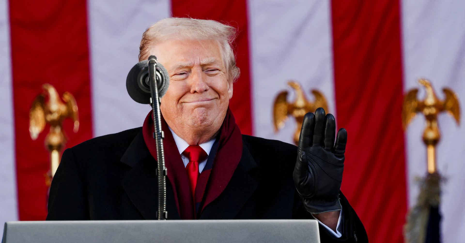 Trump expected to dine with Wall Street CEOs at White House on Wednesday