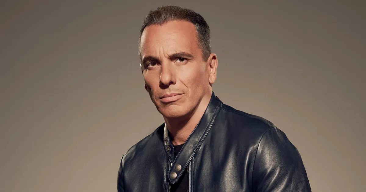 Sebastian Maniscalco on His Universal Approach to Comedy, Fatherhood (Excl)