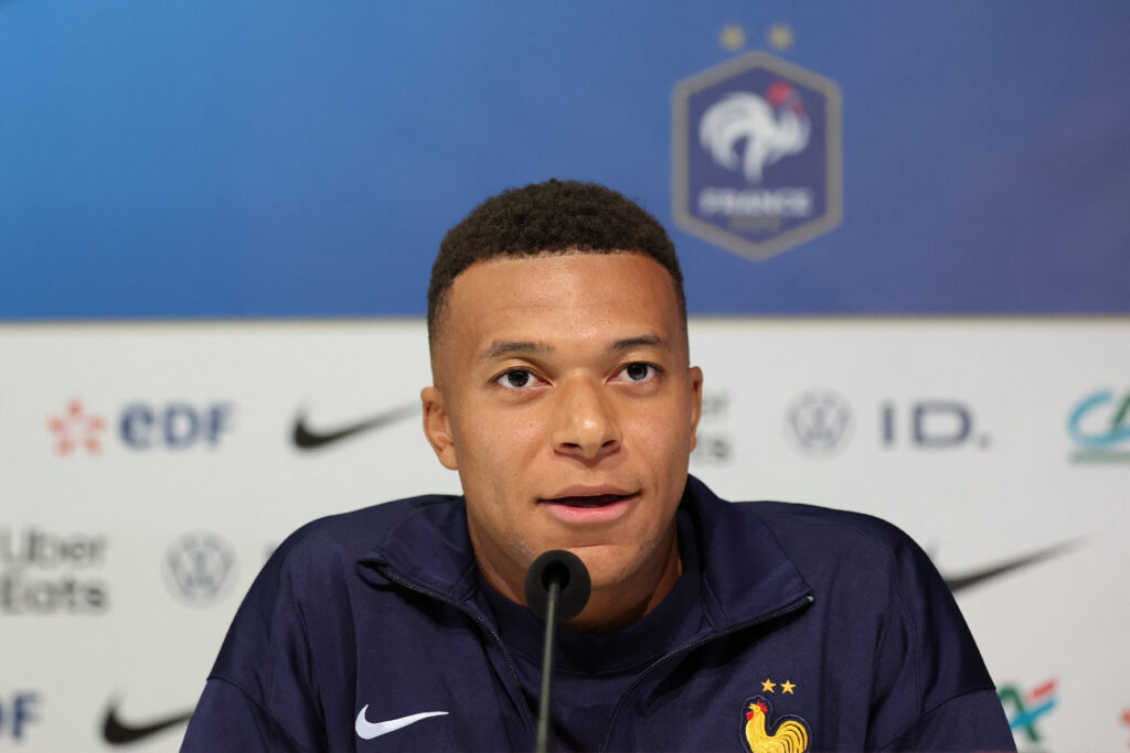 Mbappe says France football team &#8216;to remember&#8217; Paris terror victims