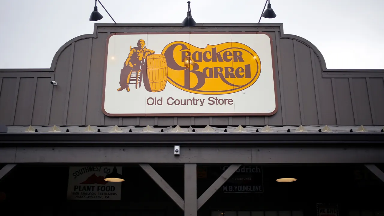 Activist investors push Cracker Barrel shareholders to oust DEI specialist