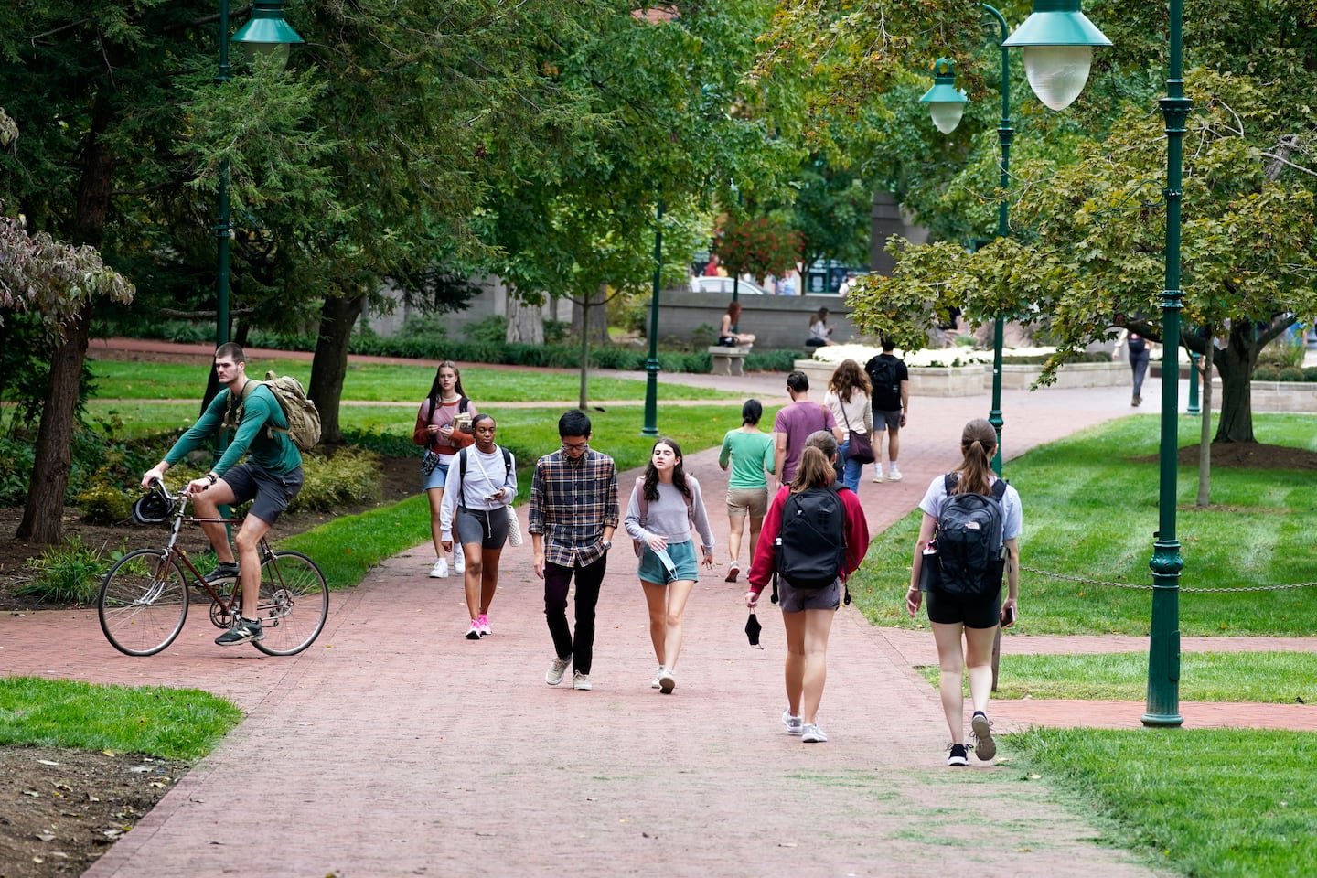 Colleges see fall enrollment growth for third year in a row