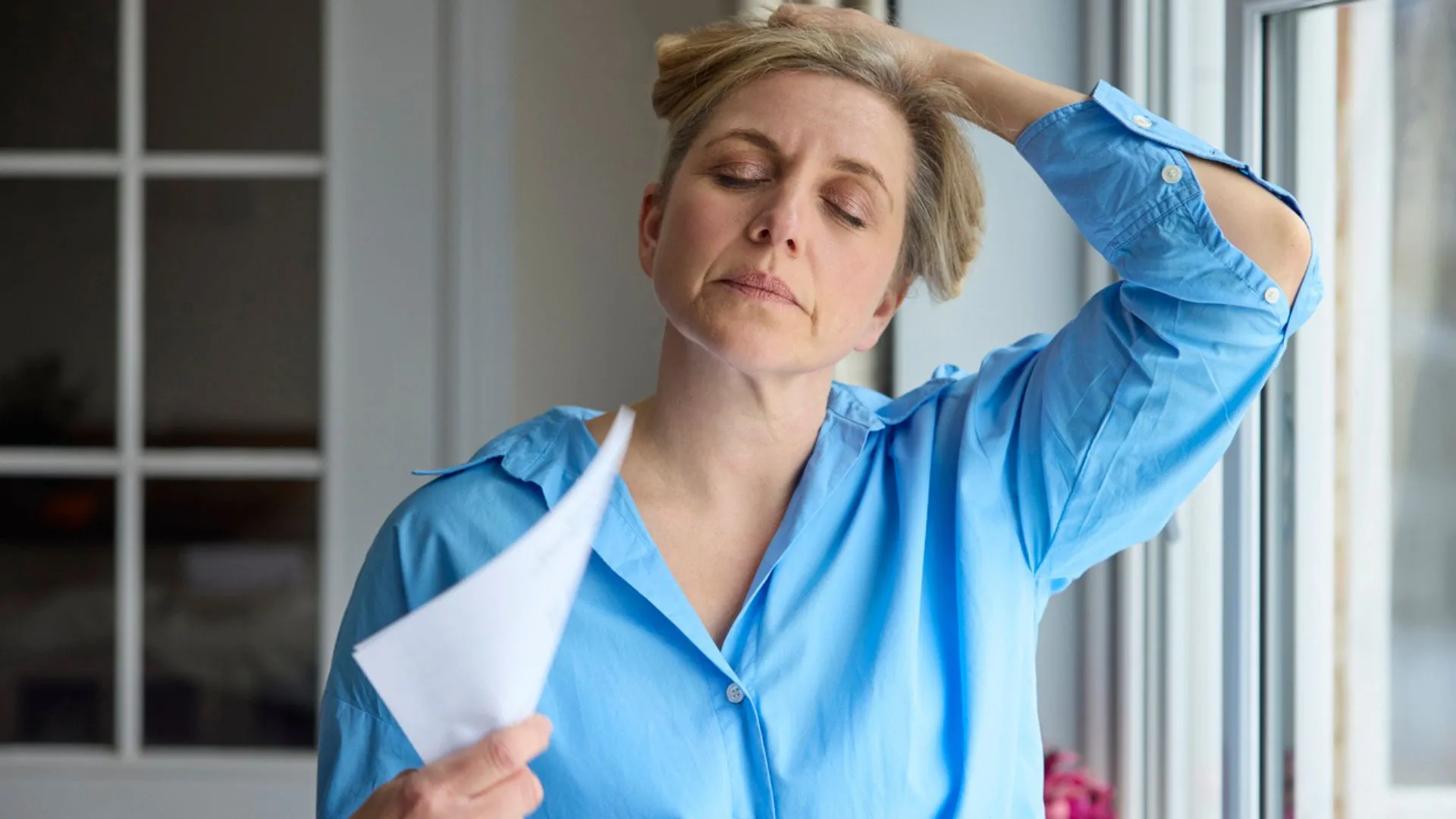 Study finds audio hypnosis cuts menopause hot flashes by 60%